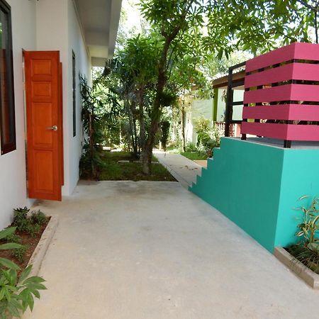 Wandee Bed & Breakfast Khao Lak Eksteriør billede