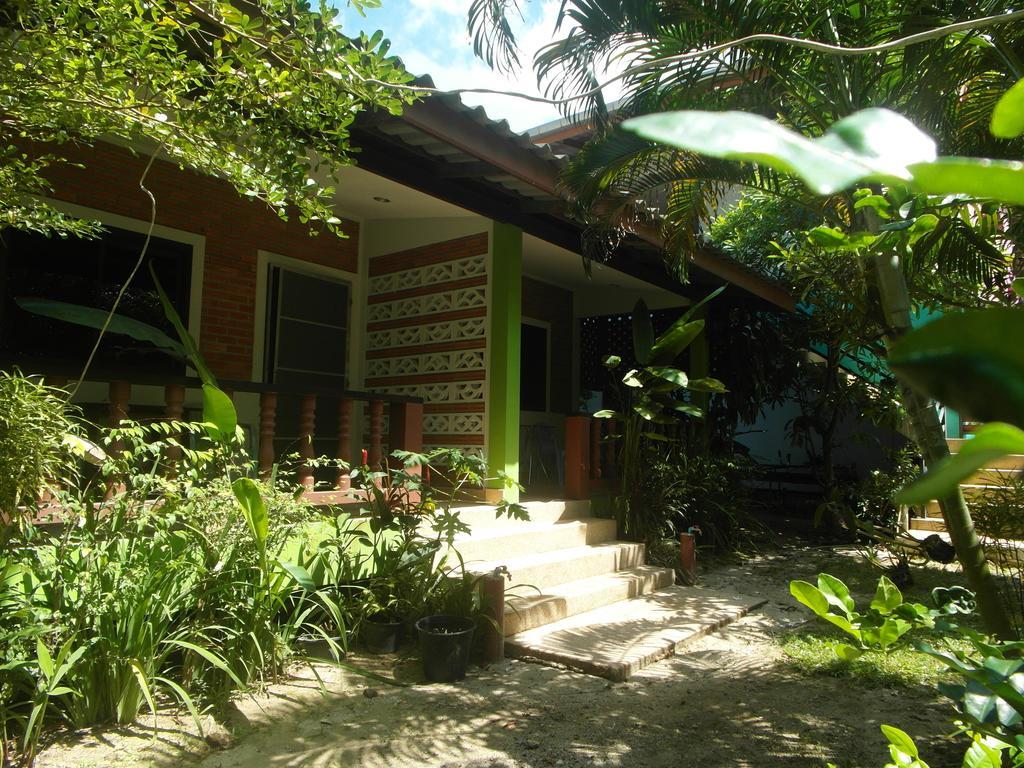 Wandee Bed & Breakfast Khao Lak Eksteriør billede