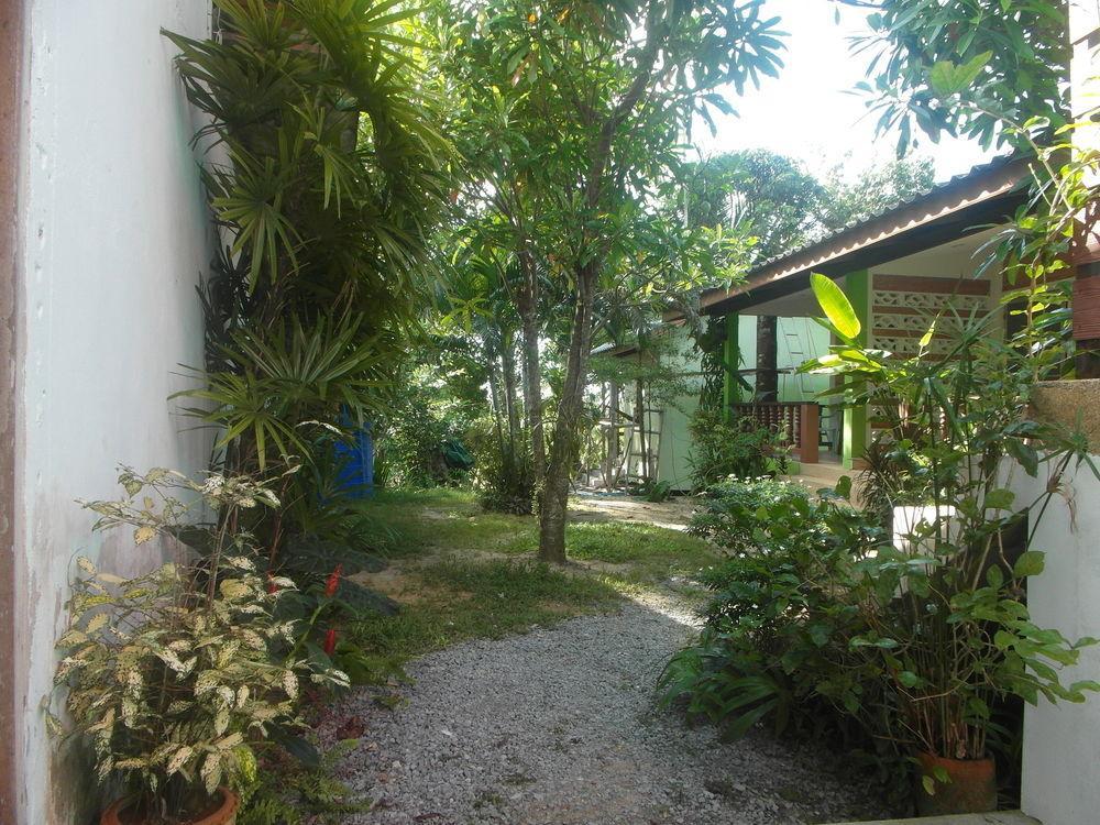 Wandee Bed & Breakfast Khao Lak Eksteriør billede