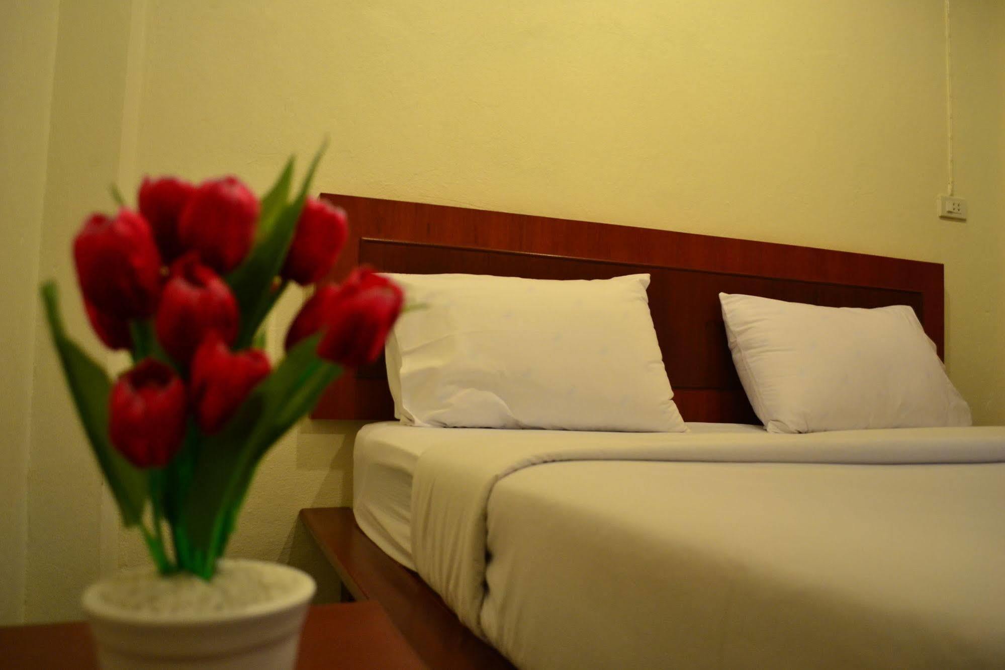 Wandee Bed & Breakfast Khao Lak Eksteriør billede